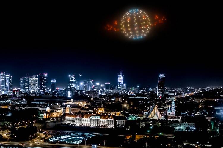DRONE SHOW BY FILMBOX PREMIUM HD – KOSMICZNY POKAZ W WARSZAWIE