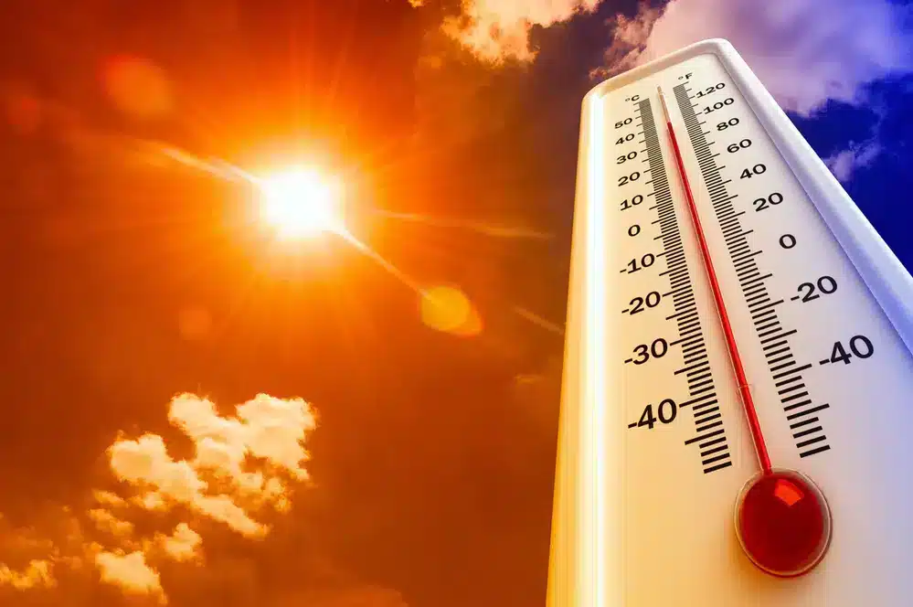 Instytut Meteorologii i Gospodarki Wodnej informuje o upałach II stopnia upał_warszawa centrum