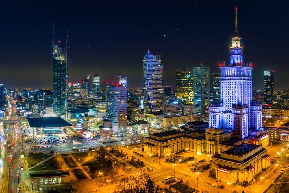 Widok na centrum Warszawy z Panorama Sky Bar