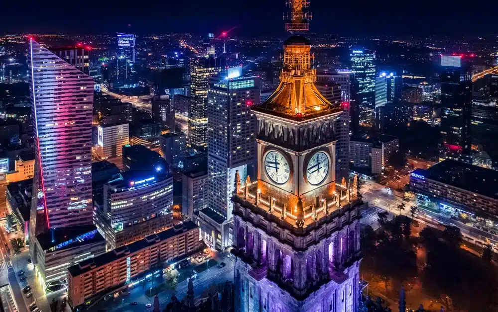 Warszawa nocą - oświetlony PKiN