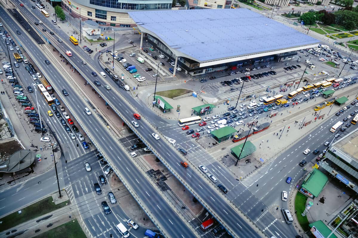 Warszawa Centralna z góry - skrzyżowanie Alei Jerozolimskich i Alei Jana Pawła II w Warszawie