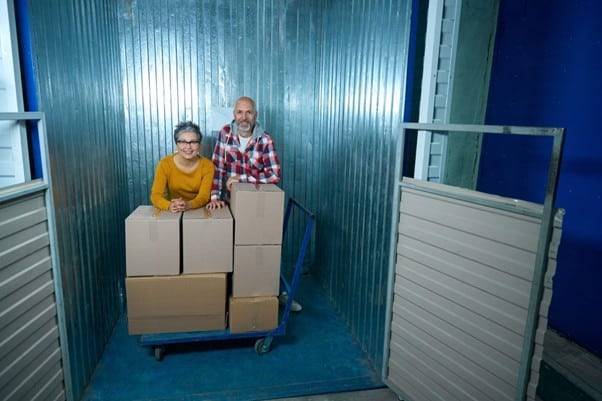 Co w magazynie warto zautomatyzować, magazyny prowadzone automatycznie i laserowo agv