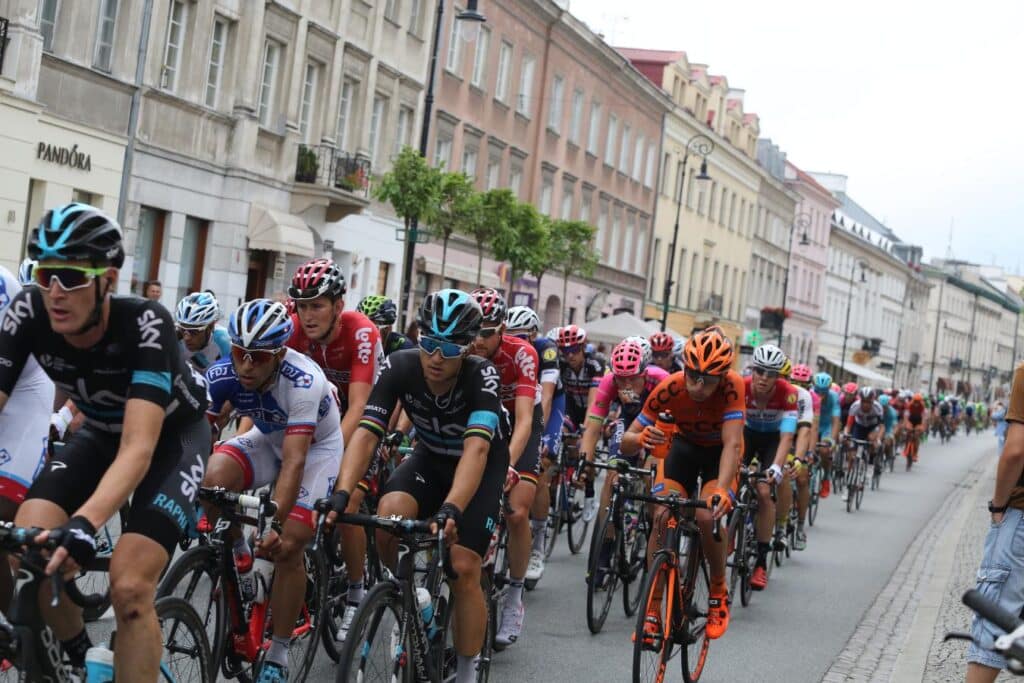 Ostatni etap zawodów kolarskiego Tour Bitwy Warszawskiej Tour de Pologne 2_fot. m.st.Warszawa_licencja_bezterminowa_2016