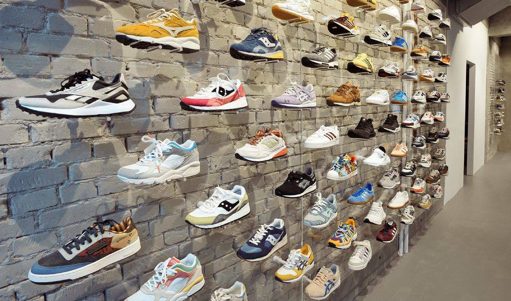 Sneaker store Warszawa – gdzie kupić najlepsze sneakersy w Warszawie