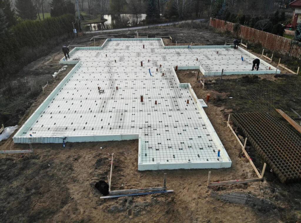 Ciepła płyta fundamentowa: fundament i ogrzewanie w jednym. Poznaj rozwiązanie przyszłości! Ciepła płyta fundamentowa