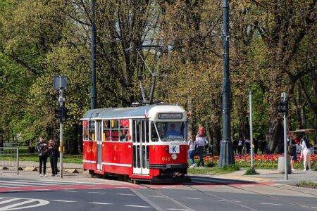 tramwaj-linii-K_fot.-Tramwaje-Warszawskie